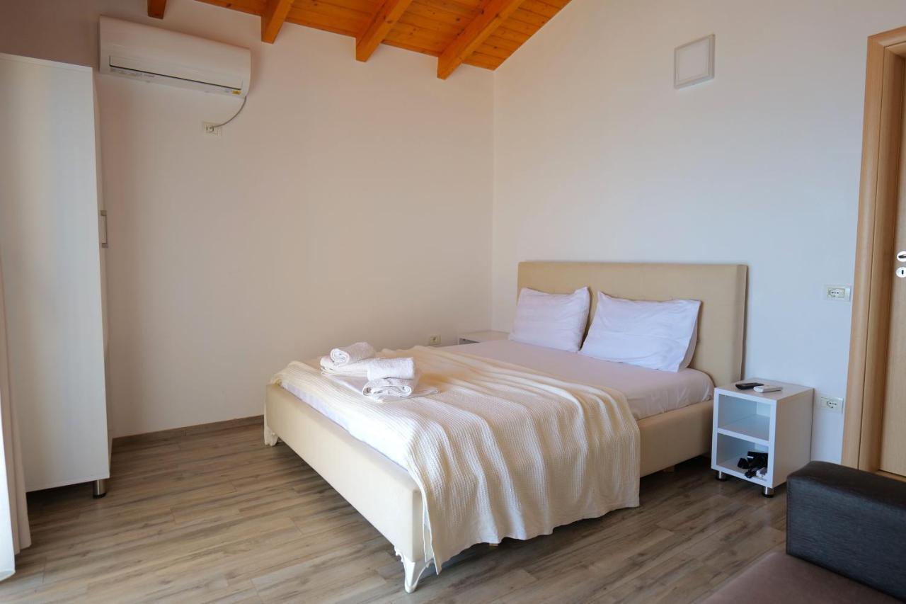 Alex & Sofi Hotel Himarë Exteriér fotografie